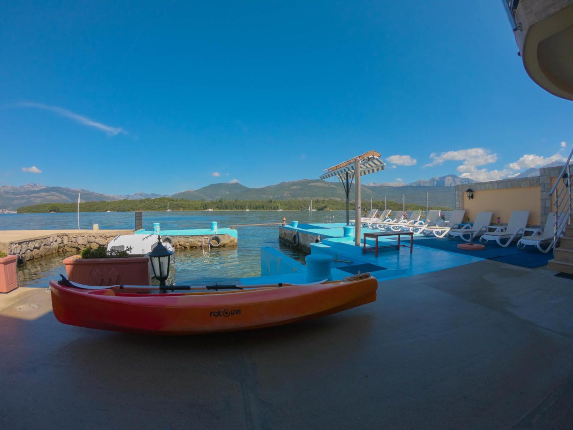 Porto Del Sole Apartments Tivat Exterior foto